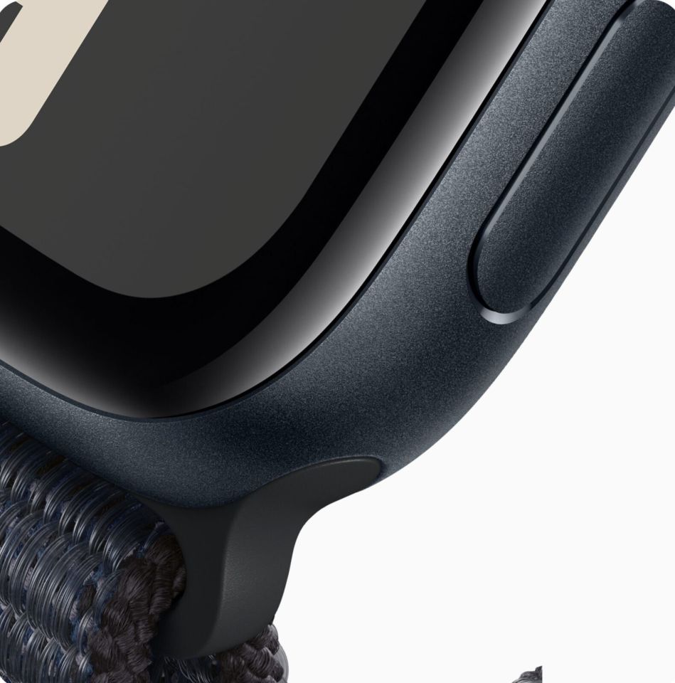 Apple Watch SE GPS 44 MM Aluminyum Kasa Geceyarısı Spor Kordon